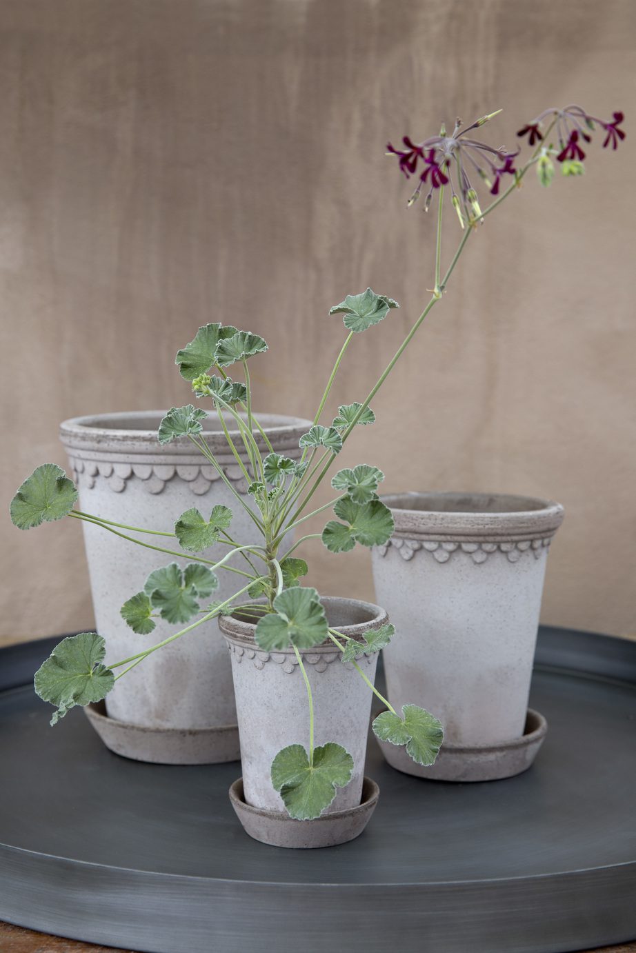 This classic and noble plant pot – Københavner – is inspired by pottery made at the Royal Danish Palace of Fredensborg in 1860.